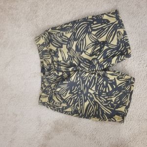 H & M SHORTS , MENS